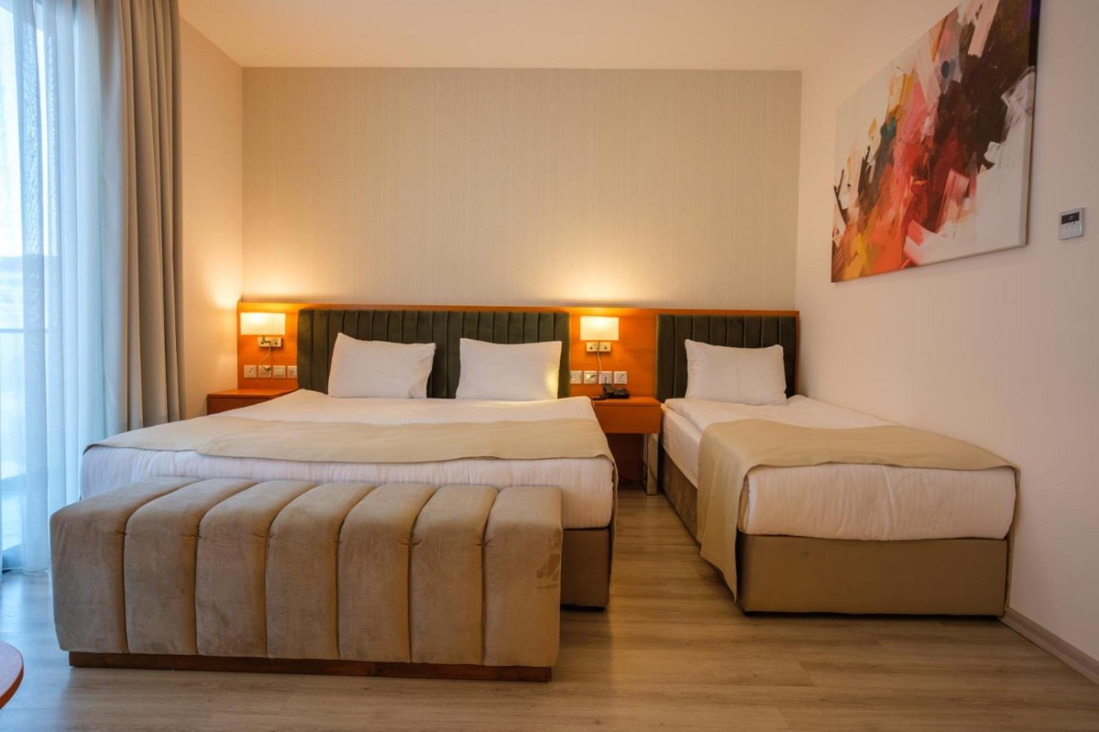 Caddem Inn Hotel Фамагуста Экстерьер фото