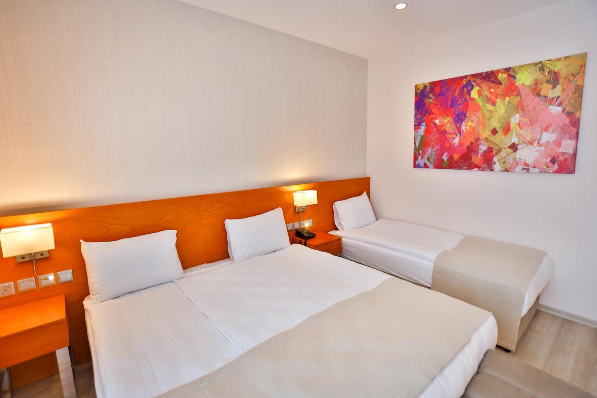 Caddem Inn Hotel Фамагуста Экстерьер фото