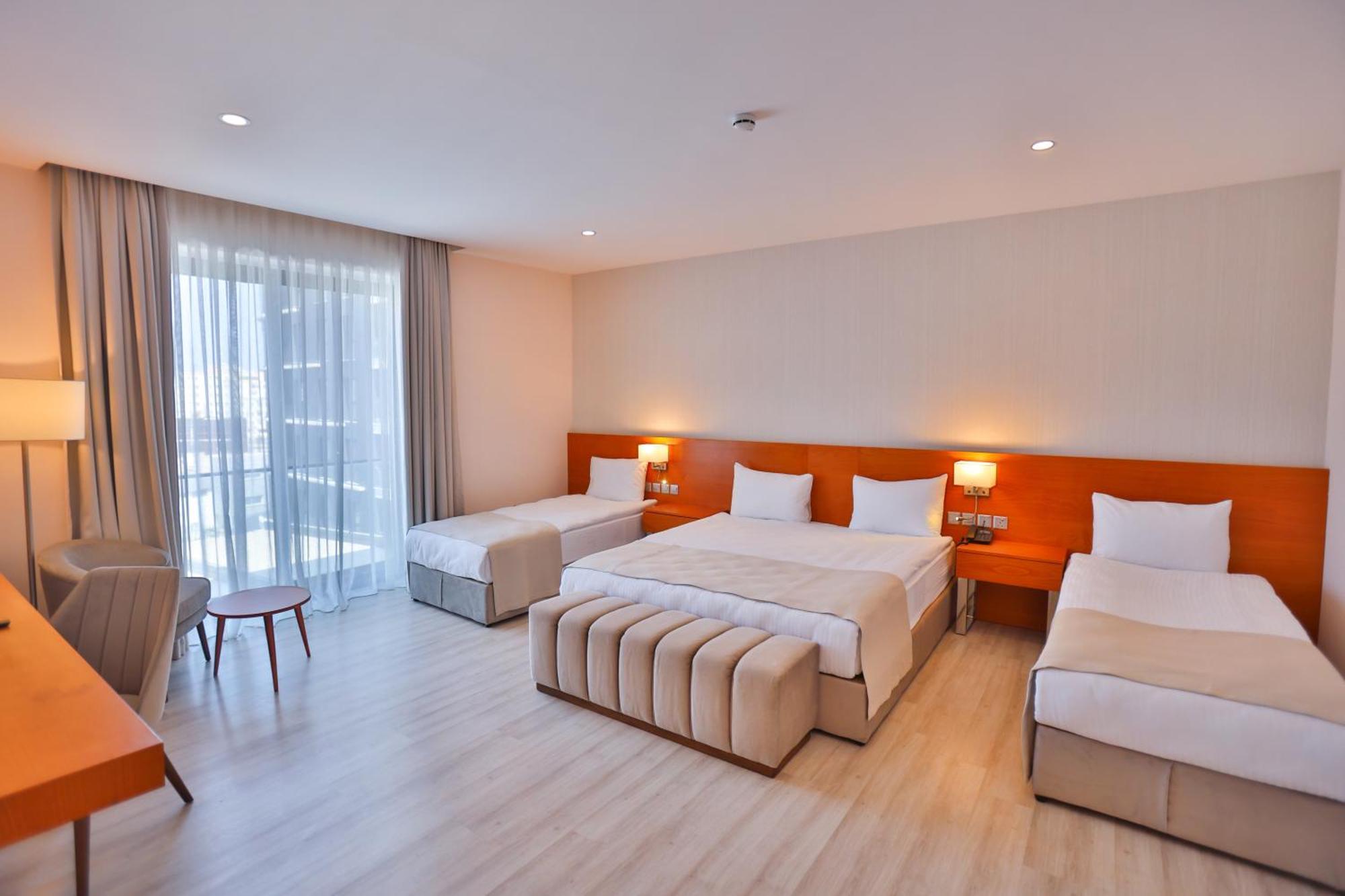 Caddem Inn Hotel Фамагуста Экстерьер фото